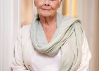 Judy Dench: Το άσεμνο σχόλιο σκηνοθέτη και η καριέρα που έχτισε πάνω σε αυτό