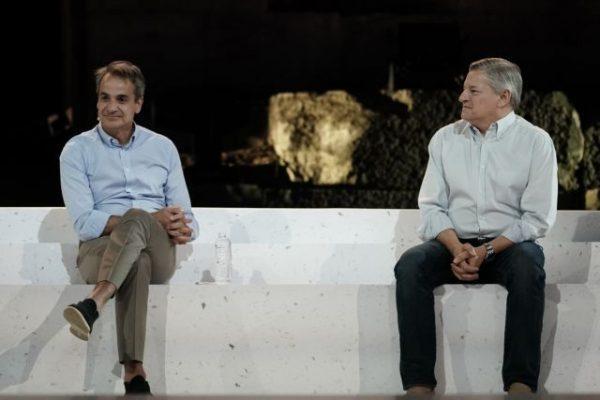 Mitsotakis meets with Netflix co-CEO in Athens