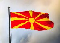 Βόρεια Μακεδονία: ΕΕ και ΗΠΑ χαιρετίζουν την έγκριση της πρότασης από τη Βουλή της χώρας