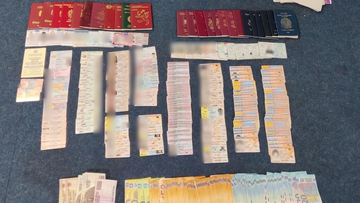 ΕΛΑΣ: Εξάρθρωση εγκληματικής οργάνωσης που διακινούσε μετανάστες στο εξωτερικό