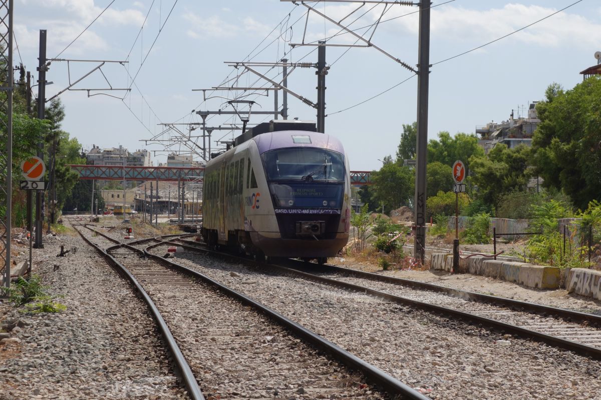 ΕΡΓΟΣΕ: Προχωράει η επέκταση του Προαστιακού σε Ραφήνα και Λαύριο