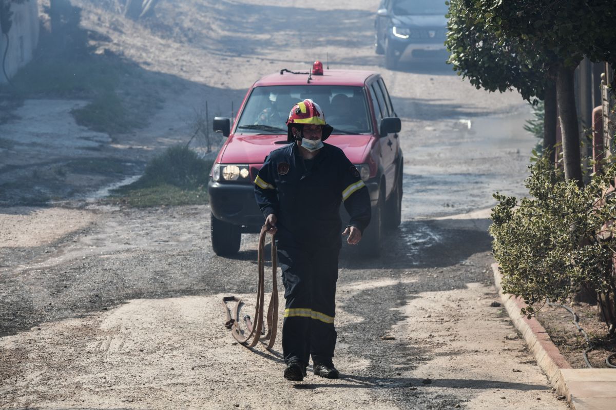 Φωτιά στην Πεντέλη: Αποκαταστάθηκε πλήρως η κυκλοφορία
