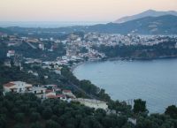 Τουρισμός – Σκιάθος: Άνοιγμα στο νησί των Σποράδων – Τον Αύγουστο οι πρώτοι Τούρκοι επισκέπτες