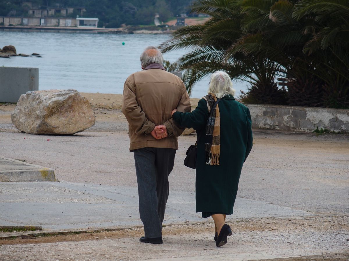 Έρευνα: Ταχύτερη η απώλεια της μνήμης για τους ηλικιωμένους που έπαιρναν χαμηλούς μισθούς