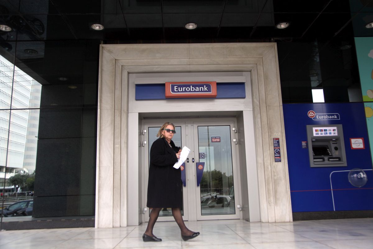 Στεγαστικά δάνεια: Η αύξηση στα επιτόκια “στενάζει” τους υποψήφιους δανειολήπτες