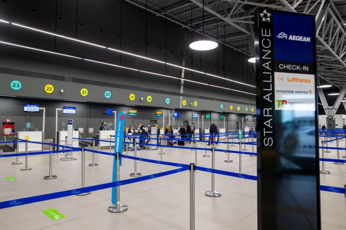 Θεσσαλονίκη: Η βροχή έφερε λεκάνες για τα νερά στο αεροδρόμιο Μακεδονία