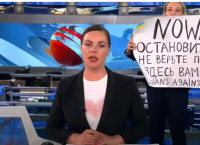 Ρωσία: Συνελήφθη ξανά η Ρωσίδα δημοσιογράφος Μαρίνα Οβσιανίκοβα