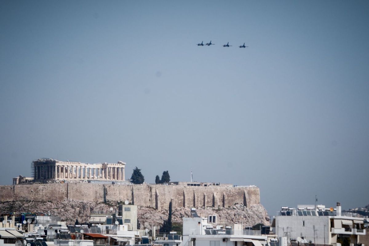 Forbes: Αεροπορική υπεροχή της Ελλάδας ακόμα κι αν η Τουρκία πάρει F-16
