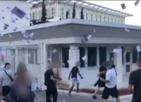 Ρουβίκωνας: «Παρέμβαση» στην πρεσβεία των ΗΠΑ για τις αμβλώσεις