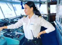 Μαριάνθη Κάσδαγλη: Ποζάρει μόνο με εσώρουχα και μοιράζει υπογλώσσια
