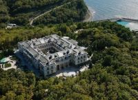 Η αστυνομία κατέσχεσε έργα Μοντιλιάνι και Πικάσο που ανήκουν στον αρχιτέκτονα του «Παλατιού του Πούτιν» Η αστυνομία κατέσχεσε έργα Μοντιλιάνι και Πικάσο που ανήκουν στον αρχιτέκτονα του «Παλατιού του Πούτιν»