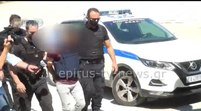 Άρτα: Στον ανακριτή ο 29χρονος καθ’ ομολογία δολοφόνος του πεθερού του [vid]