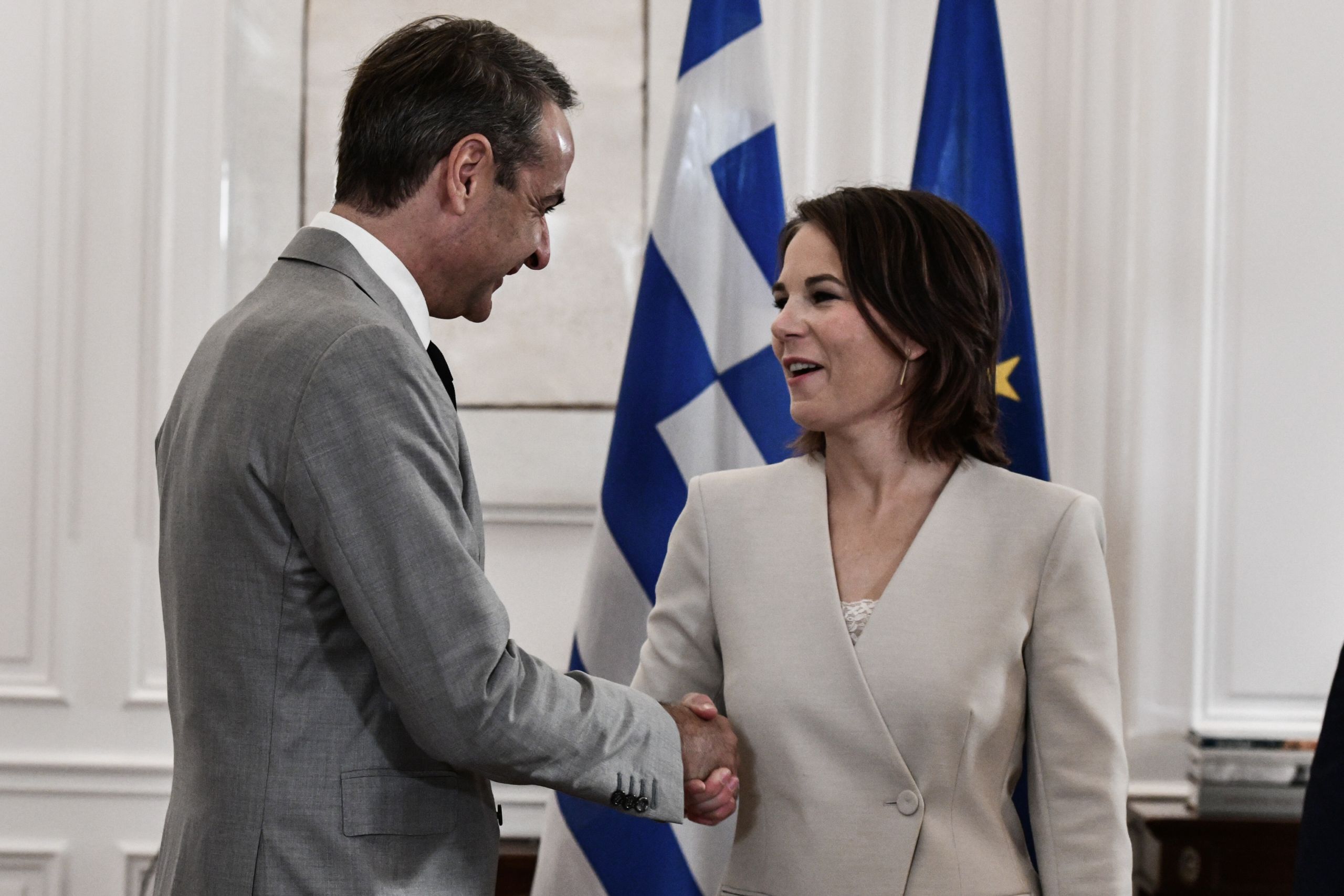 Deutsche Welle: Τι έμεινε από το ταξίδι της Γερμανίδας ΥΠΕΞ στην Ελλάδα