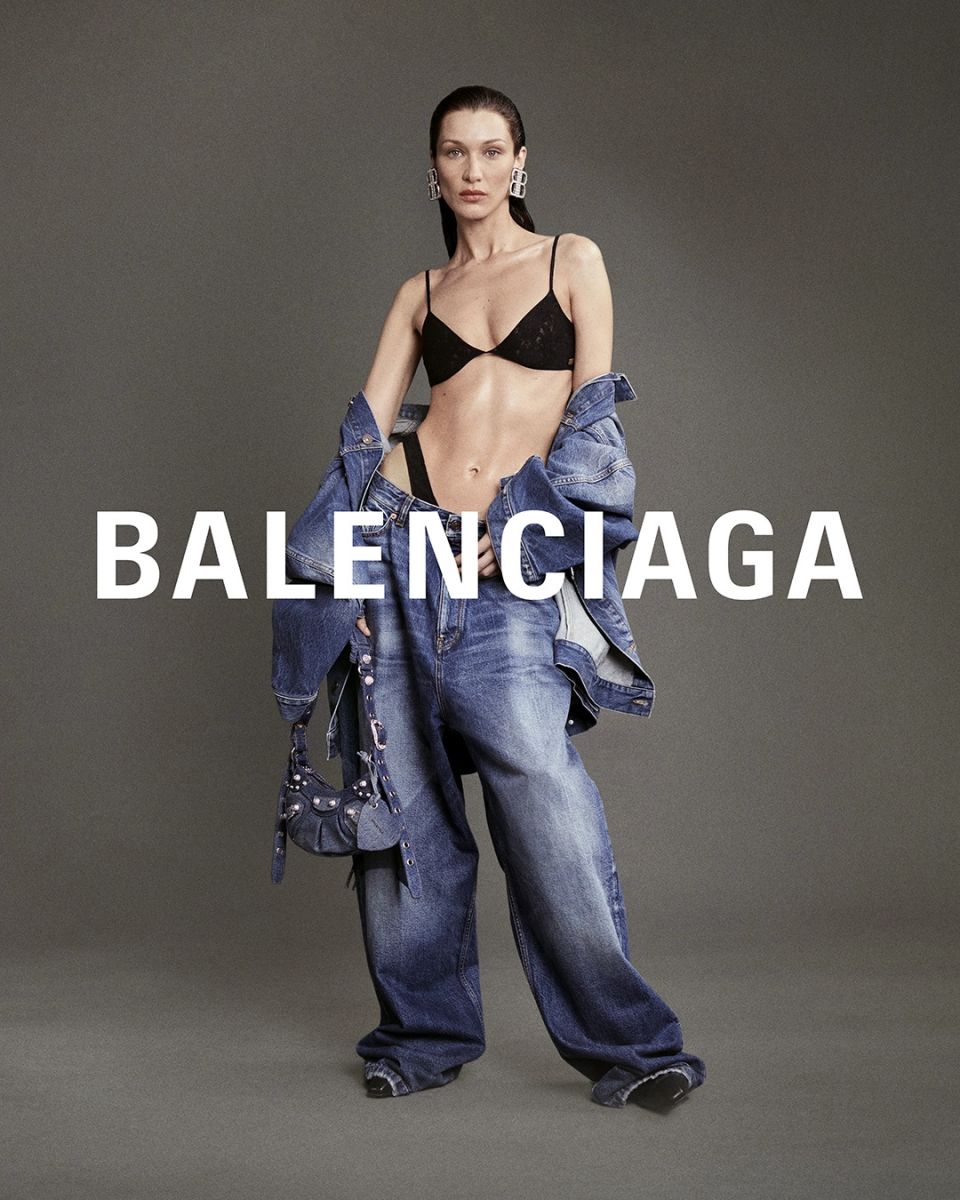 Η Balenciaga μόλις κυκλοφόρησε μια τσάντα σκουπιδιών για 1790 $