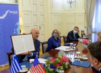 Η ενίσχυση της συνεργασίας Ελλάδας – ΗΠΑ για το κλίμα στη συνάντηση Δένδια – Κέρι