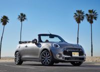 The rusty Greek Mini that became viral all over the world The rusty Greek Mini that became viral all over the world