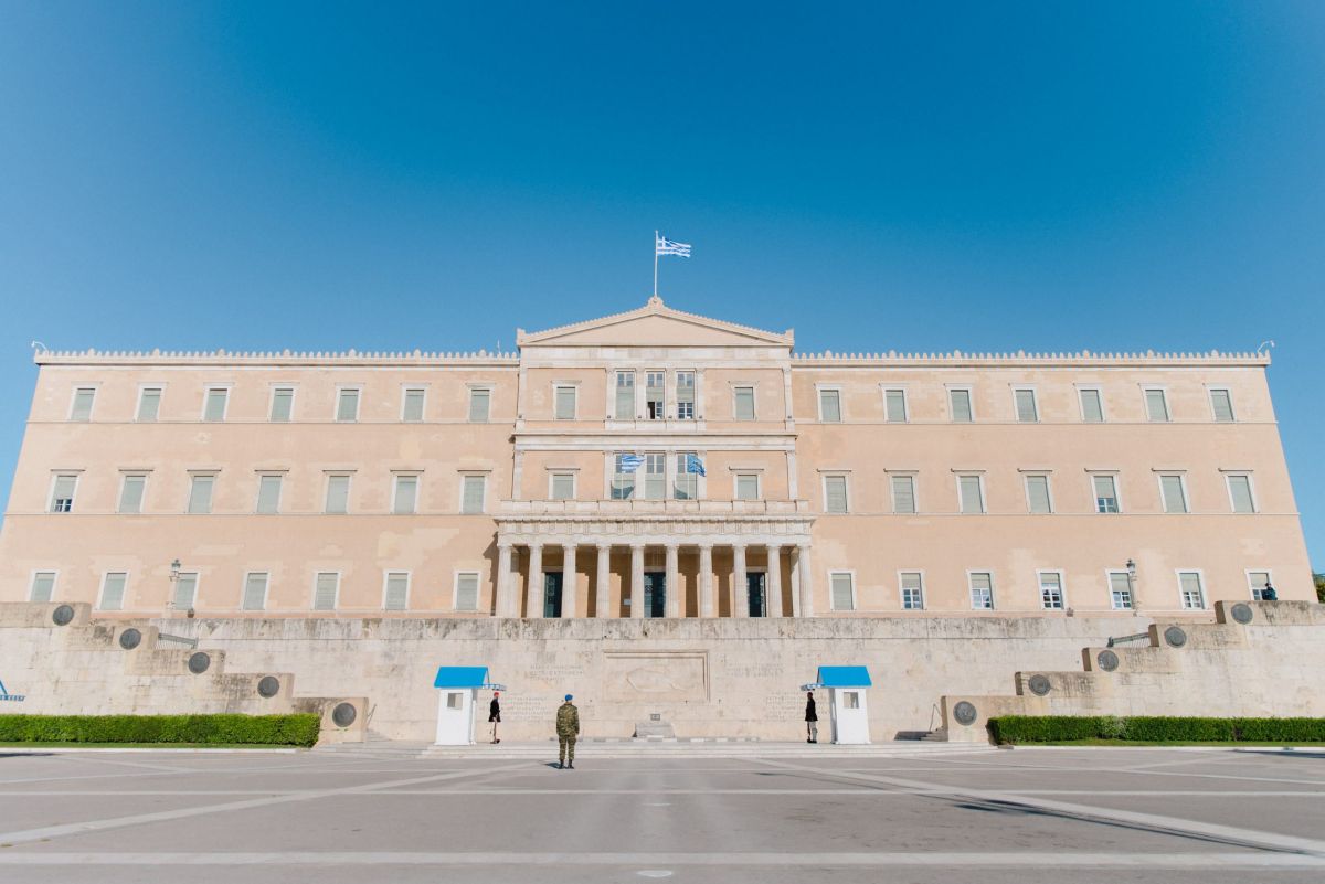 Η Βουλή αλλάζει και γίνεται «πράσινη»