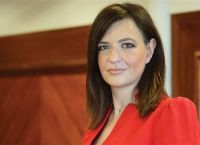 Eleni Vrettou becomes first female CEO of a Greek bank Eleni Vrettou becomes first female CEO of a Greek bank