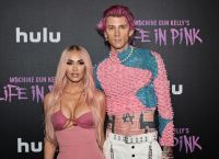 Πώς ο Machine Gun Kelly και η Megan Fox διαχειρίζονται την απόσταση στη σχέση τους Πώς ο Machine Gun Kelly και η Megan Fox διαχειρίζονται την απόσταση στη σχέση τους