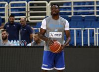 Θανάσης Αντετοκούνμπο στο pagenews.gr: Δεν ακούμε όσα λένε για φαβορί – Κρατάμε χαμηλά τη μπάλα