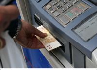 ΕΦΚΑ ΟΑΕΔ πληρωμές: Στα ATM 128.500 δικαιούχοι για επιδόματα και παροχές ΕΦΚΑ ΟΑΕΔ πληρωμές: Στα ATM 128.500 δικαιούχοι για επιδόματα και παροχές
