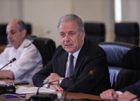 Αβραμόπουλος: “Ο ναυτικός αποκλεισμός στη Μεσόγειο δεν συνάδει με το διεθνές δίκαιο”