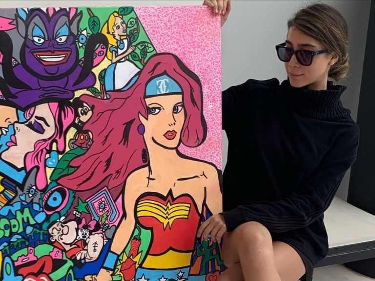 Kris Betta: Her first solo exhibition in Mykonos