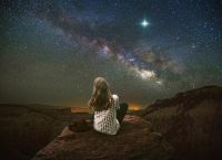Nature Human Behavior: Γιατί μερικοί άνθρωποι κάνουν ασπρόμαυρα όνειρα;