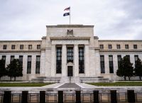 Fed: Πρόβλεψη οικονομολόγων για αύξηση των επιτοκίων κατά 50 μονάδες βάσης τον Σεπτέμβριο
