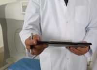 Μόνιμοι στα νοσοκομεία: 3.720 μόνιμες θέσεις σε 127 νοσοκομεία Μόνιμοι στα νοσοκομεία: 3.720 μόνιμες θέσεις σε 127 νοσοκομεία