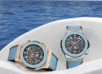Μια νέα σειρά ρολογιών κυκλοφορεί η Hublot με άρωμα Μύκονο και Σαντορίνη