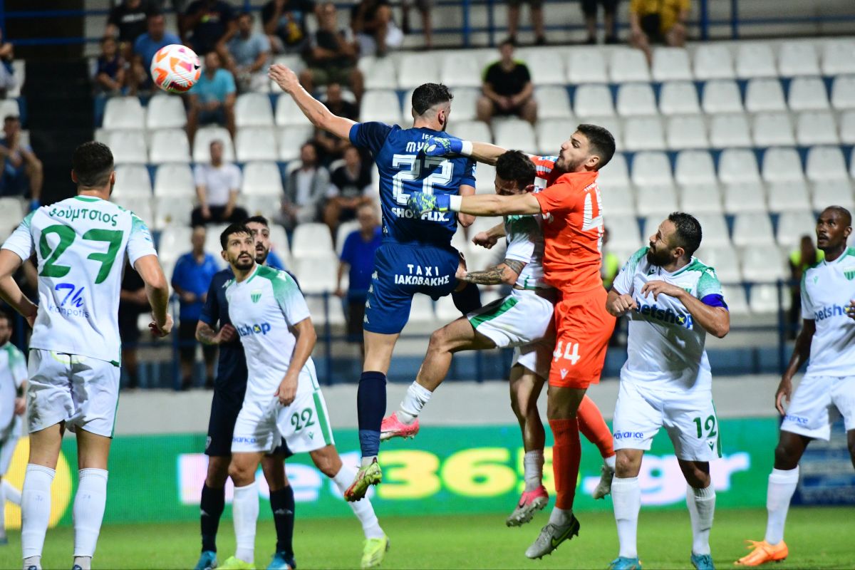 Super League: «Λευκή» ισοπαλία στη Νεάπολη