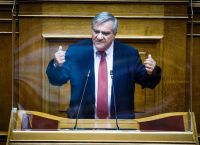 Καστανίδης στην Ολομέλεια: Η σύσταση της εξεταστικής επιτροπής δεν διερευνά περιόδους, διερευνά υποθέσεις