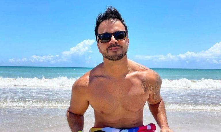 Luis Fonsi’s Surprise ‘Despacito’ Performance in Mykonos