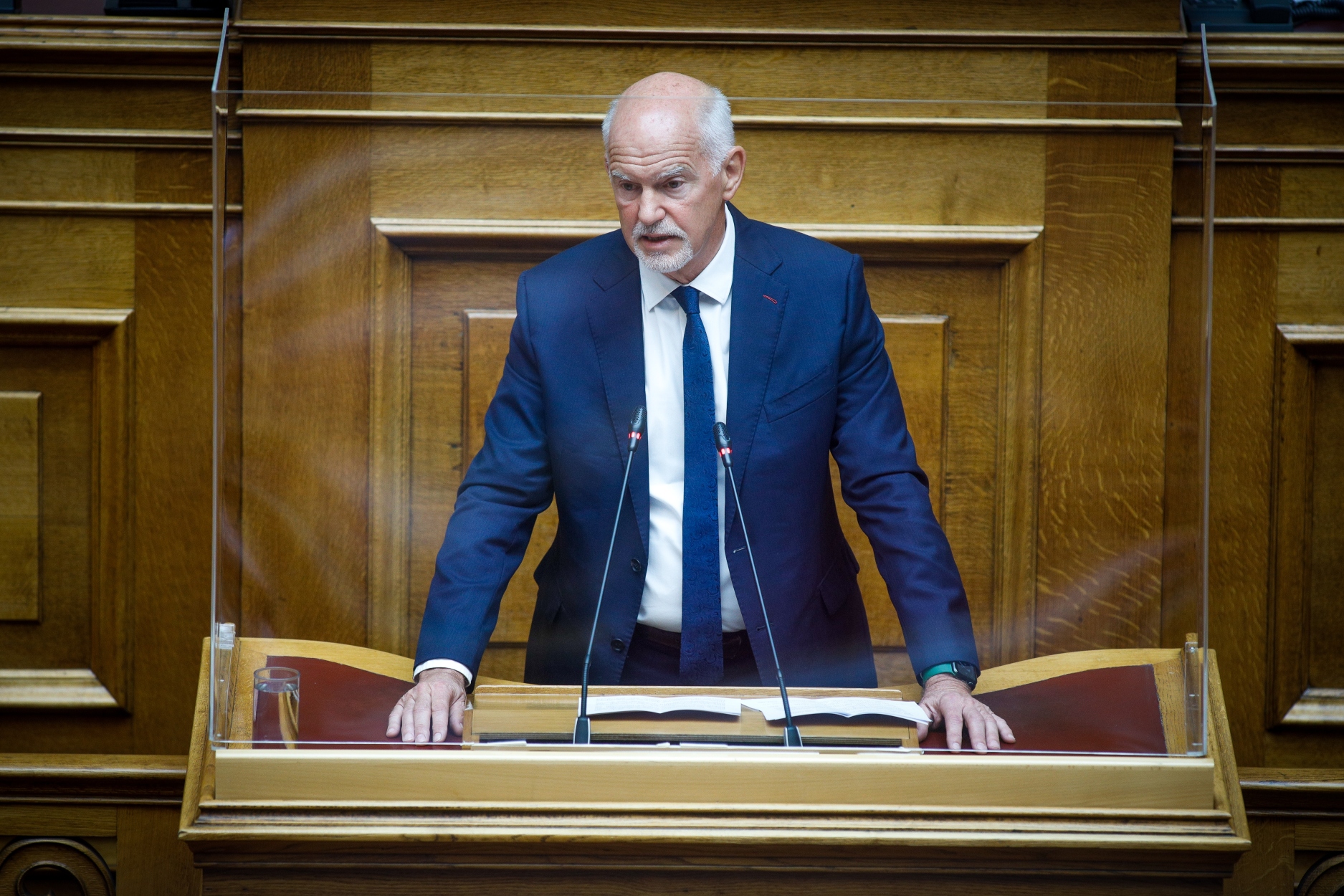 Επίθεση Παπανδρέου σε Νέα Δημοκρατία και ΣΥΡΙΖΑ για τα μνημόνια
