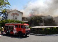 Κωνσταντινούπολη: Τεράστια πυρκαγιά στο ελληνικό νοσοκομείο Μπαλουκλή Κωνσταντινούπολη: Τεράστια πυρκαγιά στο ελληνικό νοσοκομείο Μπαλουκλή