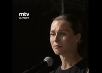 Σάνα Μαρίν: Με δάκρυα στα μάτια υπερασπίζεται τον εαυτό της απέναντι στις επικρίσεις για το πάρτι [vid]
