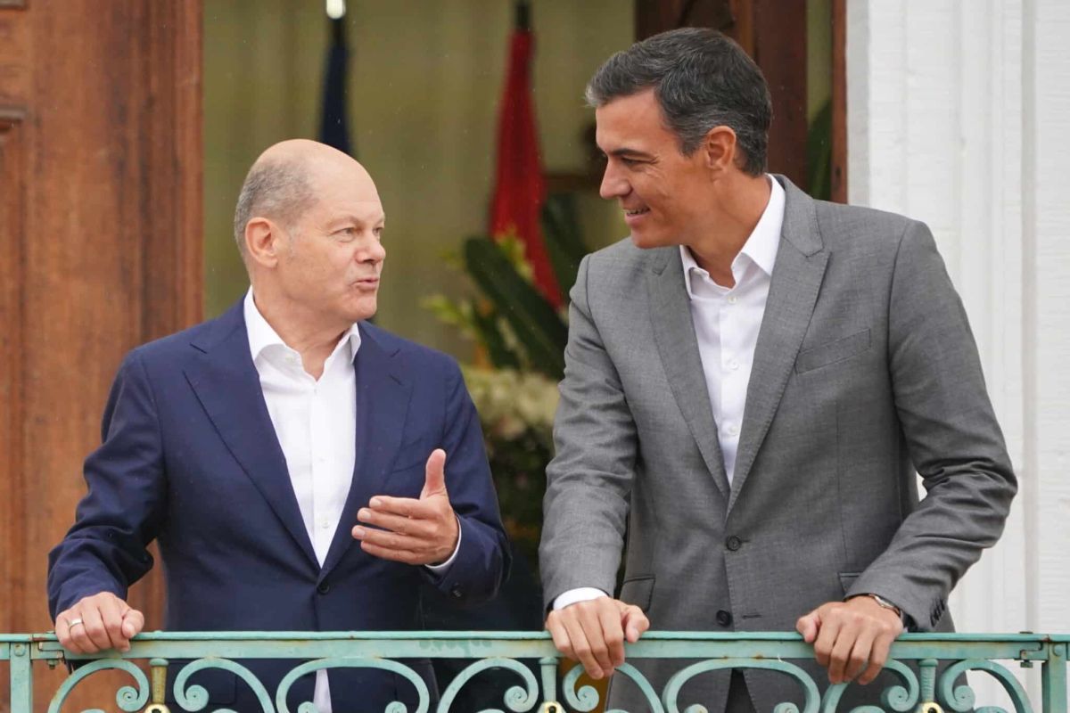 Ενέργεια: Σολτς και Σάντσεθ συμφωνούν στη σύνδεση της Ιβηρικής Χερσονήσου με το ευρωπαϊκό δίκτυο