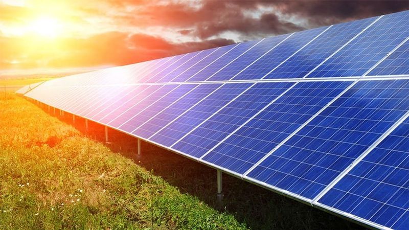 Πρόγραμμα επιδότησης έως 60% για εγκατάσταση 250.000 μικρών φωτοβολταϊκών