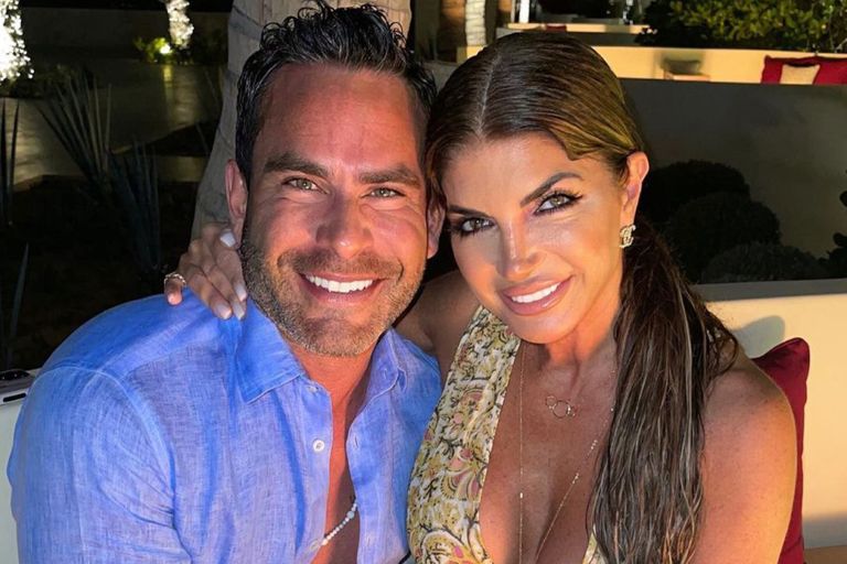 Teresa Giudice And Luis Ruellas Enjoying Their Greece honeymoon on the beach