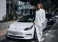 Stefanos Tsitsipas gave his father an Aston Martin – WATCH his father’s emotional reaction Stefanos Tsitsipas gave his father an Aston Martin – WATCH his father’s emotional reaction