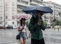 Καιρός: Πέφτει λίγο η θερμοκρασία – Τοπικές βροχές και καταιγίδες στην ηπειρωτική χώρα