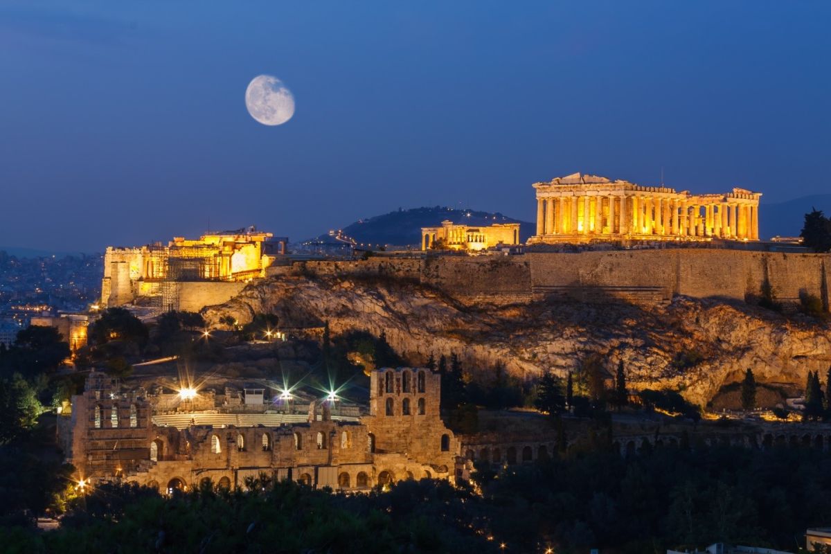 August Full Moon: Open archaeological sites and monuments
