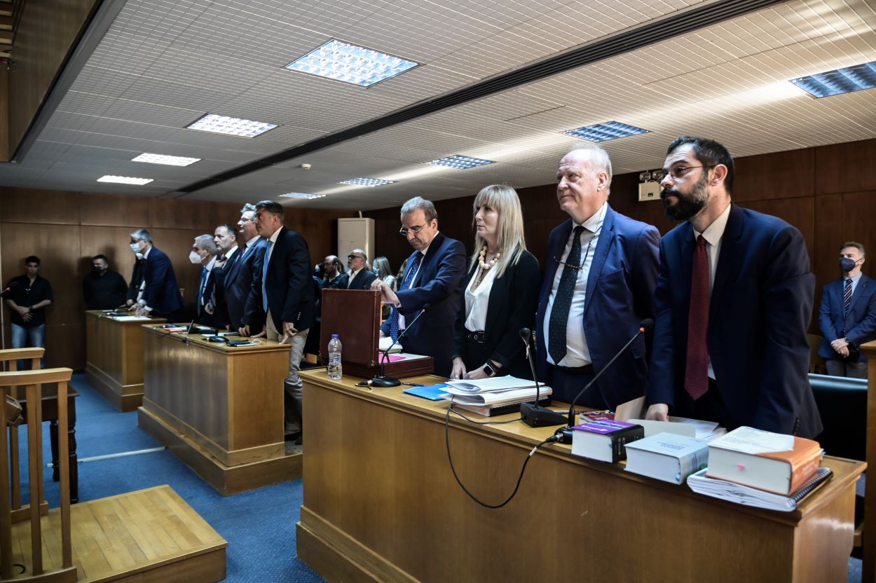 Ειδικό Δικαστήριο: Στο εδώλιο σήμερα Παπαγγελόπουλος – Τουλουπάκη