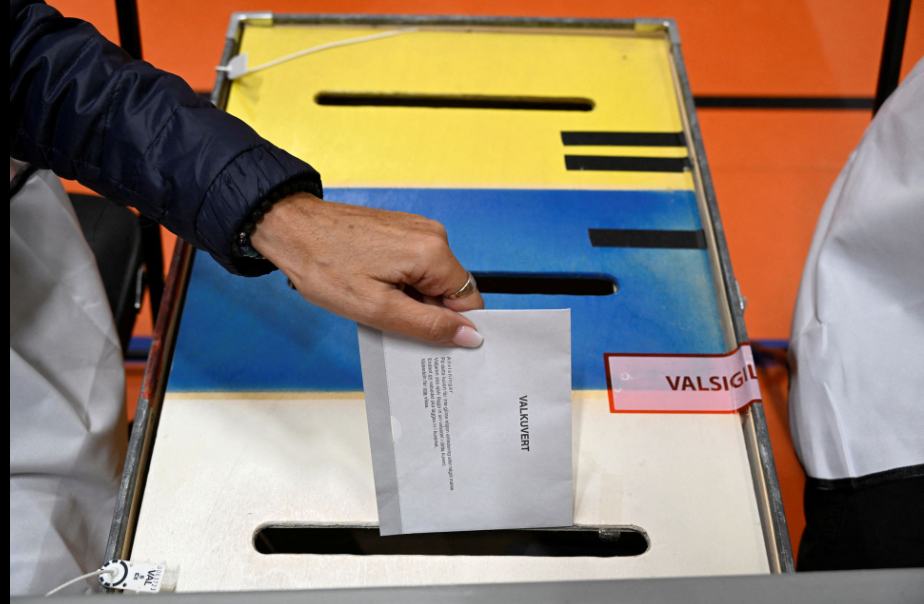 Εκλογές στη Σουηδία: “Στροφή” προς τα δεξιά
