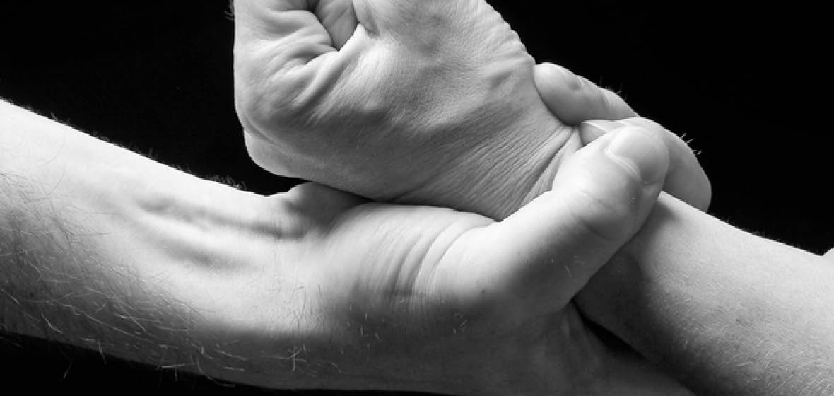 Λάρισα: Καταδικάστηκαν οι γονείς για ενδοοικογενειακή βία σε βάρος των 3 κοριτσιών τους