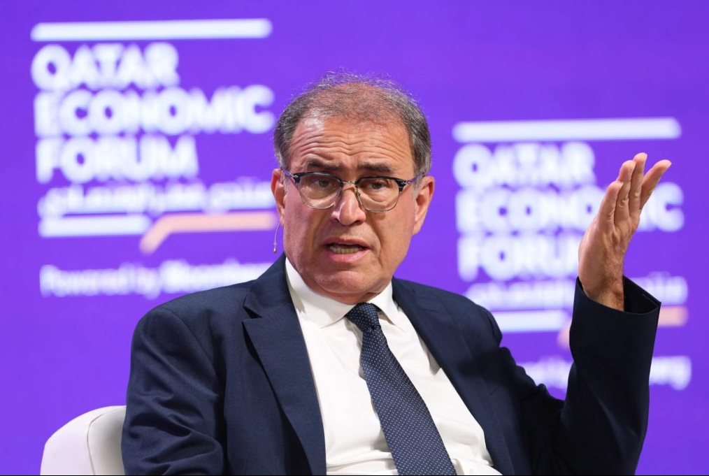 Ρουμπινί: Ζοφερές προβλέψεις για “μακρά και άσχημη” ύφεση