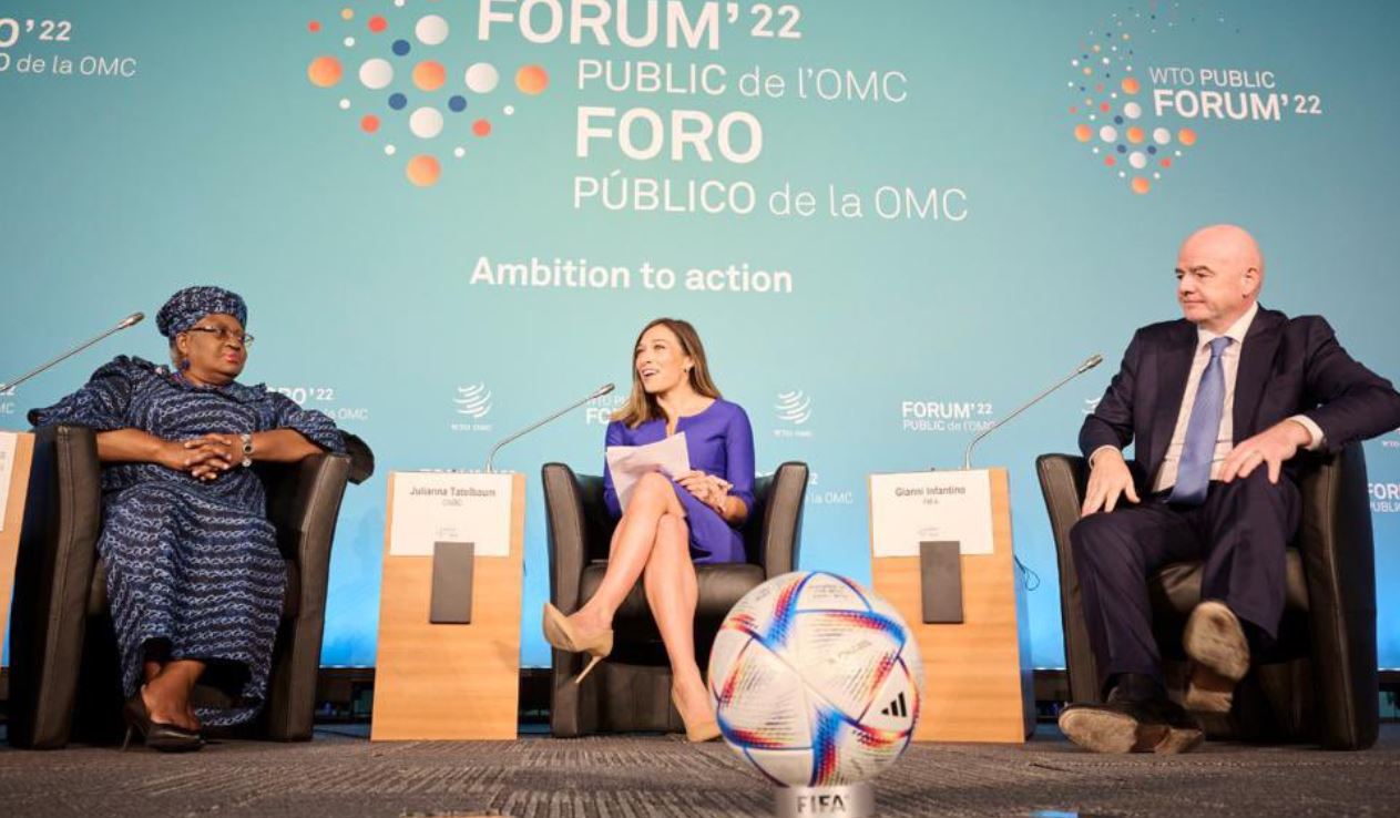 FIFA – ΠΟΕ: Υπέγραψαν μνημόνιο συνεργασίας για την προώθηση της βιώσιμης ανάπτυξης