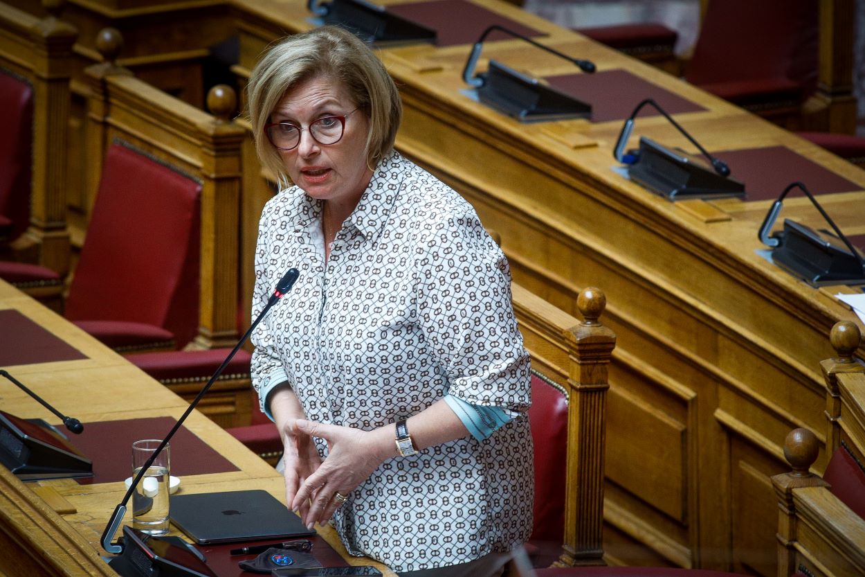 Γκάγκα: Μηνιαίο κίνητρο 250 ευρώ σε όλους τους γιατρούς του ΕΚΑΒ