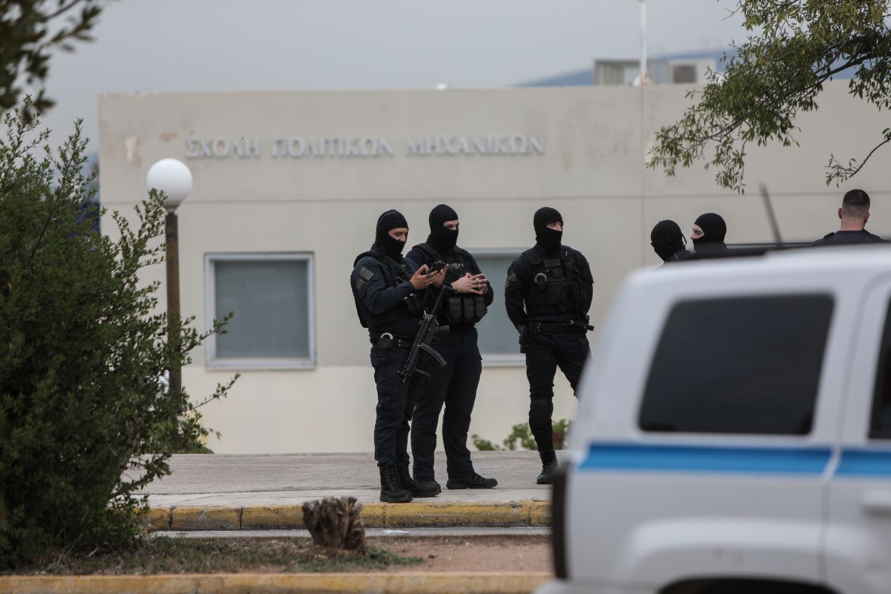 Πολυτεχνειούπολη: Αυτά είναι τα 14 μέλη της συμμορίας [pics]